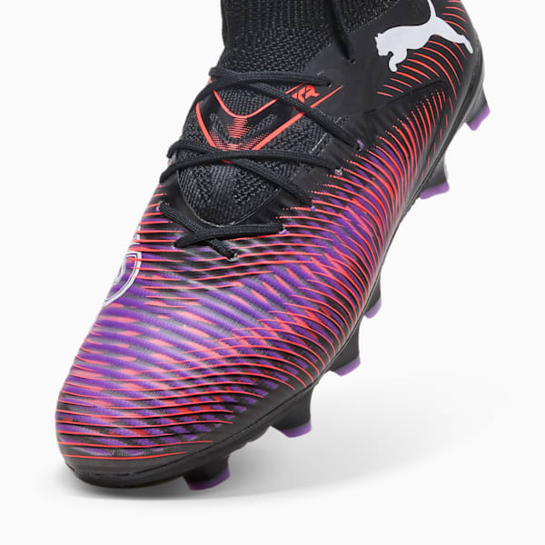 Chaussures de soccer à crampons pour terrain ferme/terrain artificiel FUTURE 8 PRO Enfant et adolescent, PUMA Black-PUMA White-Glowing Red, extralarge